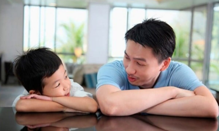 Cha mẹ “ lười ” giúp trẻ thông minh và có EQ cao hơn trong cuộc sống - Ảnh 1. Cha mẹ “ lười ” giúp trẻ thông minh và có EQ cao hơn trong cuộc sống - Ảnh 1.