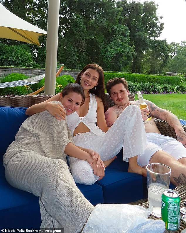 The truth about the rumor of "stopping playing" between the Beckham family's eldest child and Selena Gomez - Photo 1.
