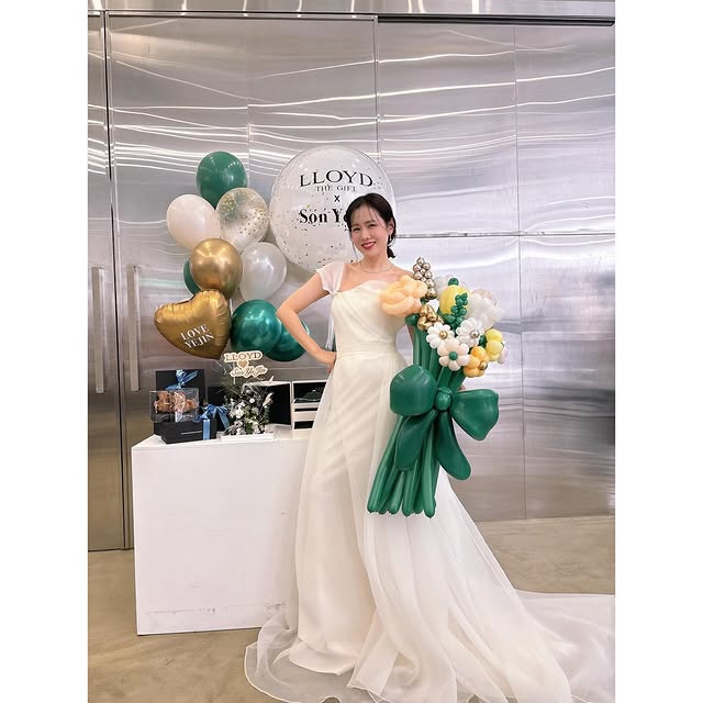 Không Thể Tin Nổi Đây Là Quốc Bảo Nhan Sắc Xứ Hàn Son Ye Jin, Vào Phòng Gym Cơ Bắp Cuồn Cuộn Cỡ Này!- Ảnh 12. Không Thể Tin Nổi Đây Là Quốc Bảo Nhan Sắc Xứ Hàn Son Ye Jin, Vào Phòng Gym Cơ Bắp Cuồn Cuộn Cỡ Này!- Ảnh 12.