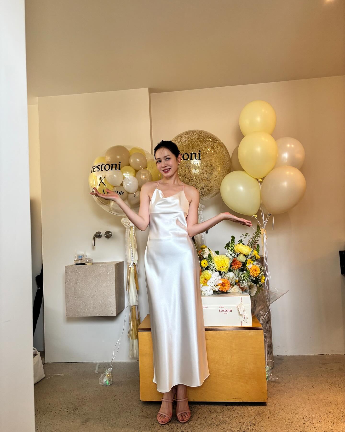 Không Thể Tin Nổi Đây Là Quốc Bảo Nhan Sắc Xứ Hàn Son Ye Jin, Vào Phòng Gym Cơ Bắp Cuồn Cuộn Cỡ Này!- Ảnh 11. Không Thể Tin Nổi Đây Là Quốc Bảo Nhan Sắc Xứ Hàn Son Ye Jin, Vào Phòng Gym Cơ Bắp Cuồn Cuộn Cỡ Này!- Ảnh 11.
