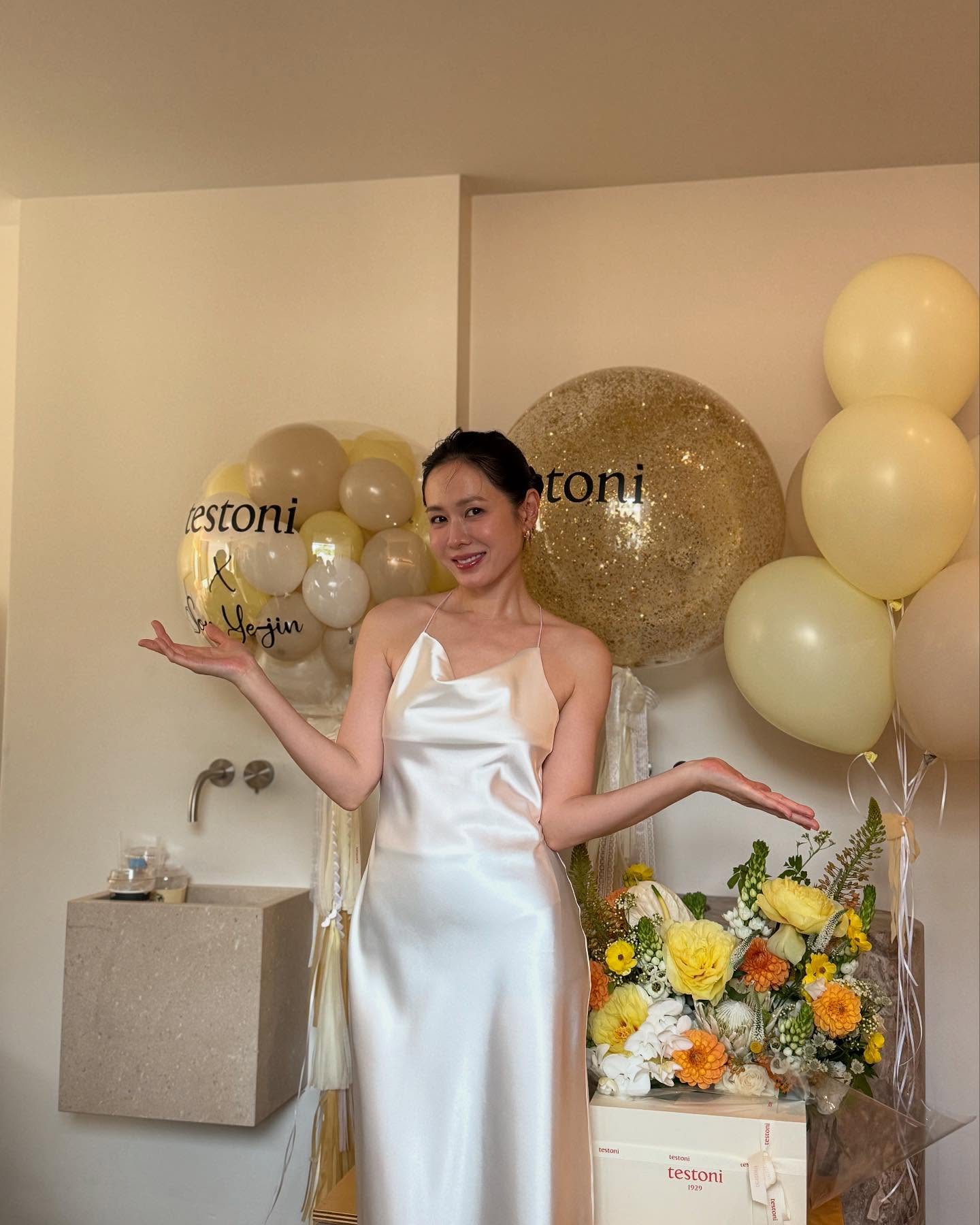 Không Thể Tin Nổi Đây Là Quốc Bảo Nhan Sắc Xứ Hàn Son Ye Jin, Vào Phòng Gym Cơ Bắp Cuồn Cuộn Cỡ Này!- Ảnh 13. Không Thể Tin Nổi Đây Là Quốc Bảo Nhan Sắc Xứ Hàn Son Ye Jin, Vào Phòng Gym Cơ Bắp Cuồn Cuộn Cỡ Này!- Ảnh 13.