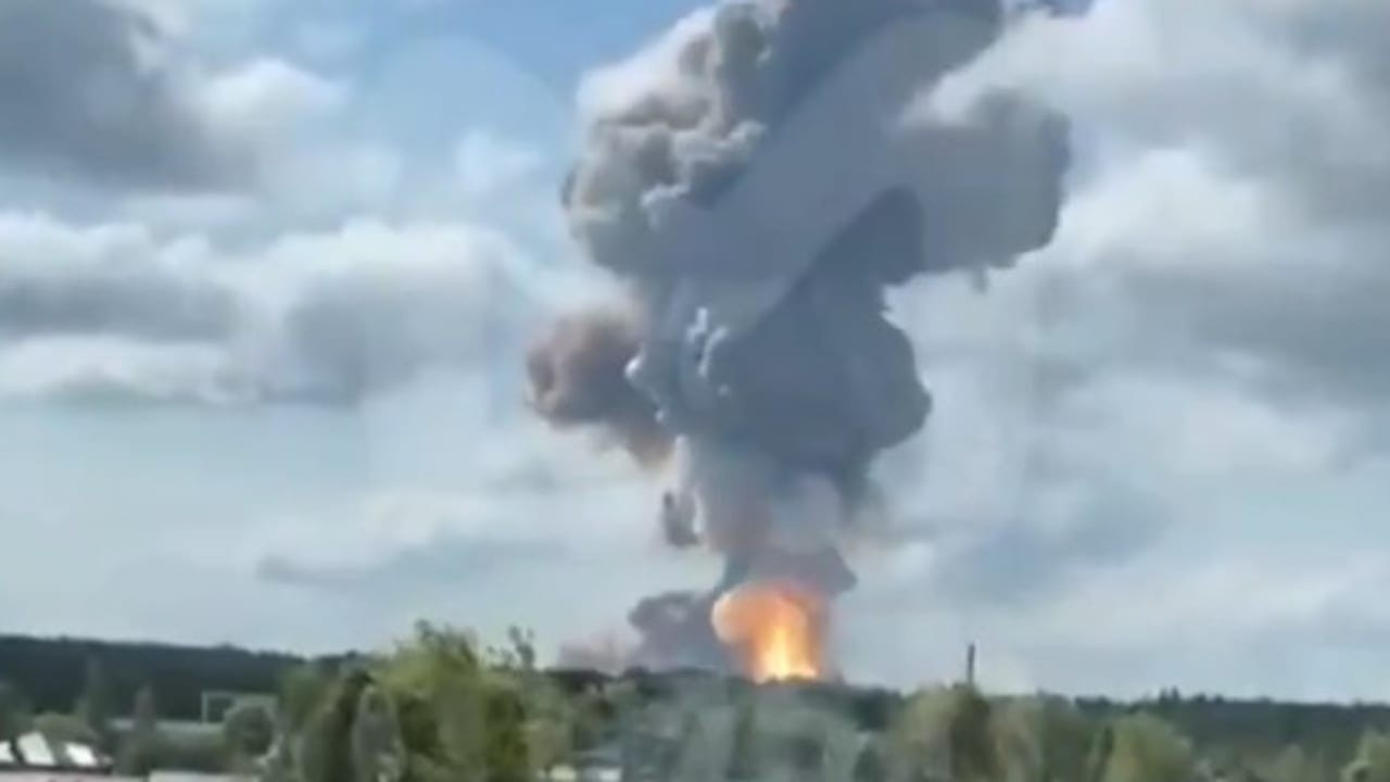 Nổ lớn tại xưởng thuốc s&uacute;ng ở Nga l&agrave;m 150 người thương vong - Ảnh 1.