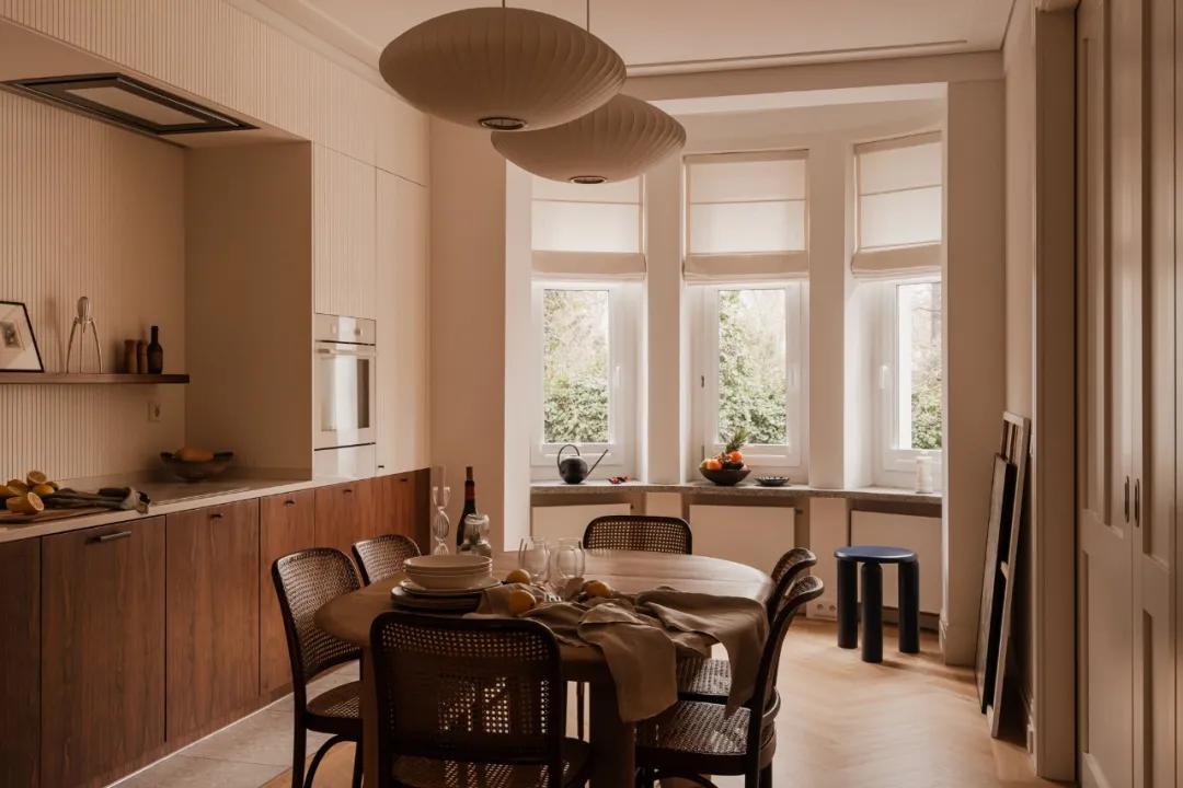 T&ocirc;i đ&atilde; học được nhiều mẹo thu h&uacute;t t&agrave;i lộc từ c&aacute;ch b&agrave;i tr&iacute; nh&agrave; chung cư rộng 85m2 của nữ chủ nh&acirc;n trung ni&ecirc;n n&agrave;y!- Ảnh 6.