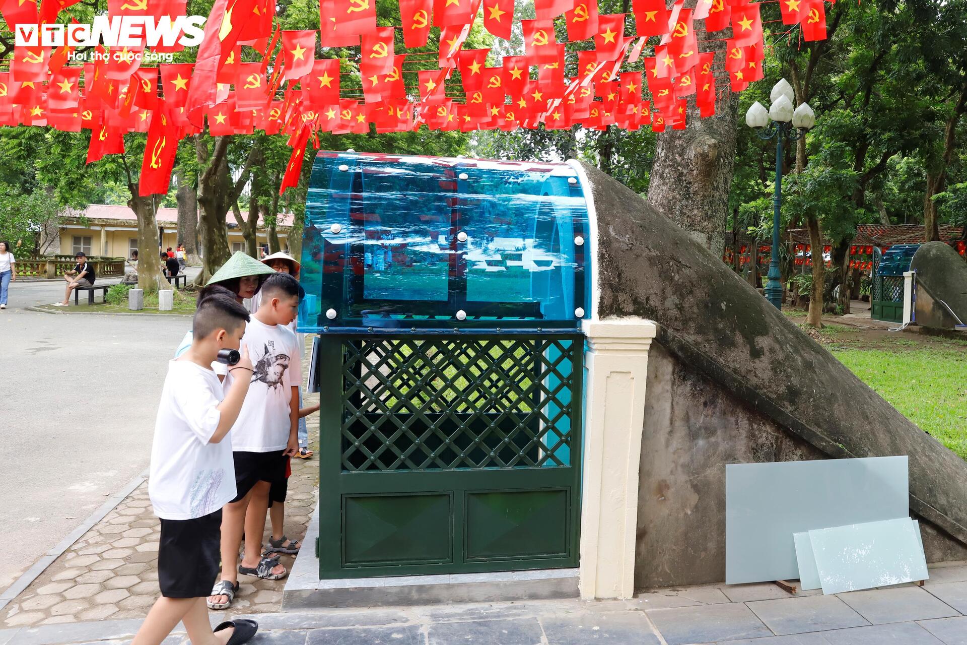 Căn Hầm Cơ yếu Hà Nội mở cửa đón khách tham quan lần đầu tiên - Ảnh 12. Căn Hầm Cơ yếu Hà Nội mở cửa đón khách tham quan lần đầu tiên - Ảnh 12.