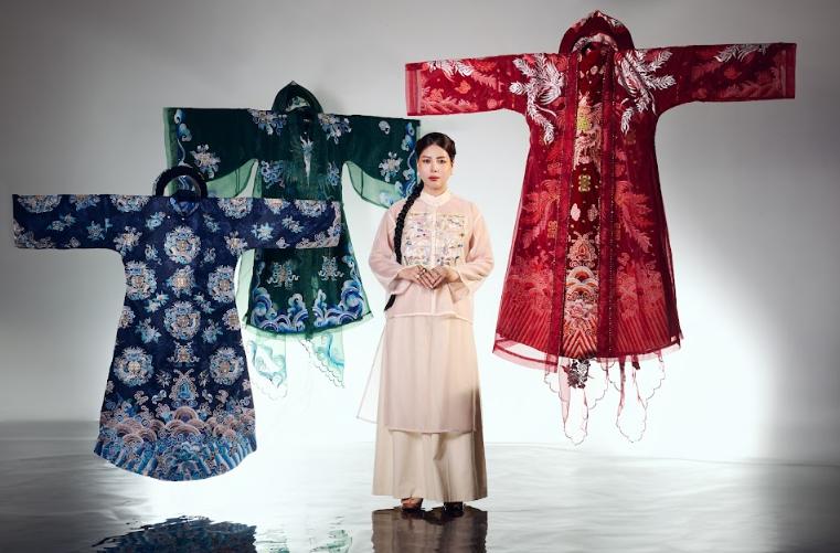 H&agrave;nh tr&igrave;nh của NTK Linh Thảo: Từ trang phục truyền thống đến Nghệ nh&acirc;n quốc gia - Ảnh 2.