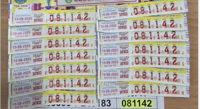 Một phụ nữ vừa trúng độc đắc 14 tờ vé số - Ảnh 1. Một phụ nữ vừa trúng độc đắc 14 tờ vé số - Ảnh 1.