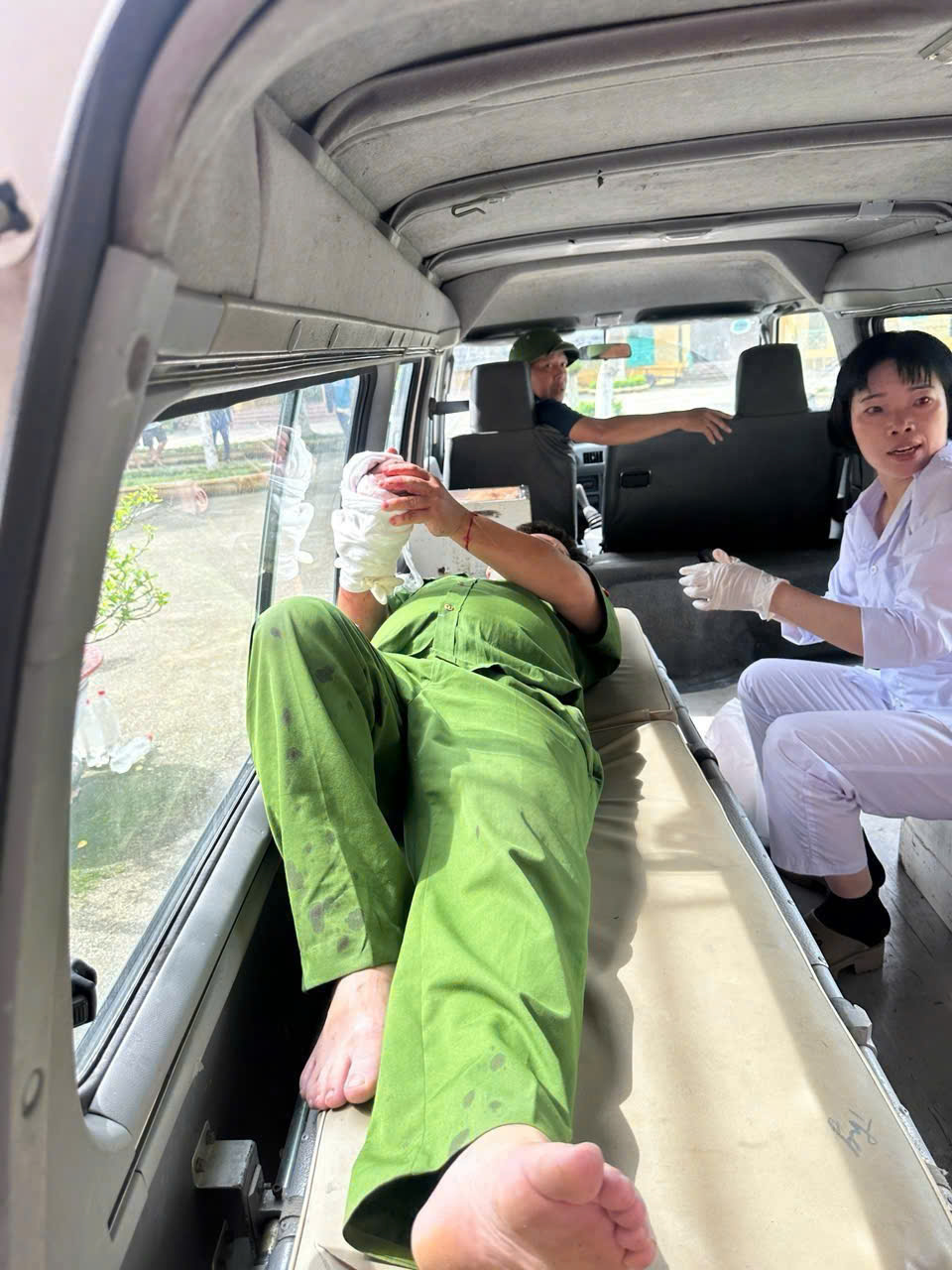 Bắt đối tượng tham gia vụ chém cán bộ Công an tại Trung tâm cai nghiện Gia Minh - Ảnh 2.