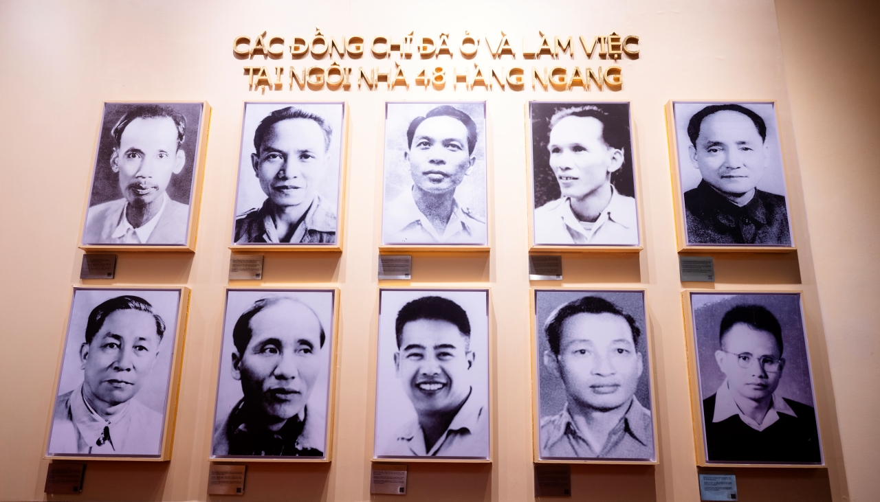 Khung cảnh ngôi nhà số 48 Hàng Ngang - nơi Chủ tịch Hồ Chí Minh viết Tuyên ngôn Độc lập - Ảnh 9.