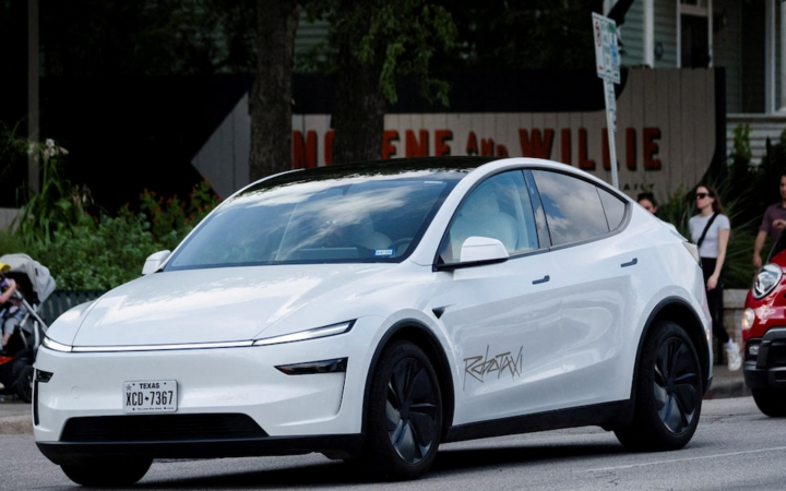 Xe Robotaxi Trung Quốc Chuẩn Bị Ra Mắt Tại Anh Năm 2026 - Ảnh 3. Xe Robotaxi Trung Quốc Chuẩn Bị Ra Mắt Tại Anh Năm 2026 - Ảnh 3.