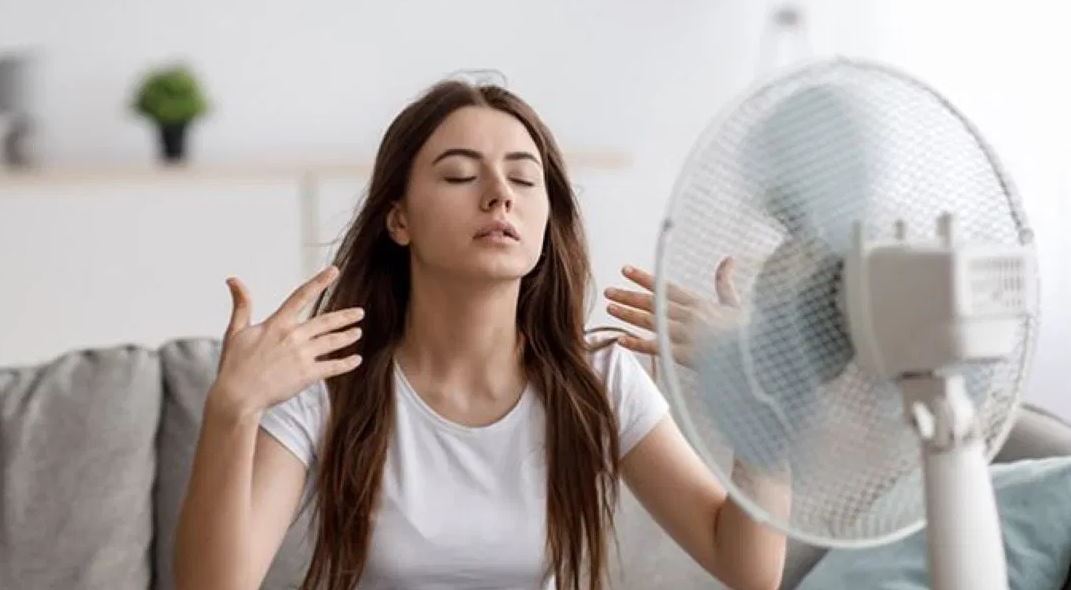 Phát Hiện 1 Kiểu Dùng Quạt Cực Nguy Hại, Có Thể Gây Đau Tim Bất Chợt 2 Dung Quat 5 1755579107449 17555791088411551934074