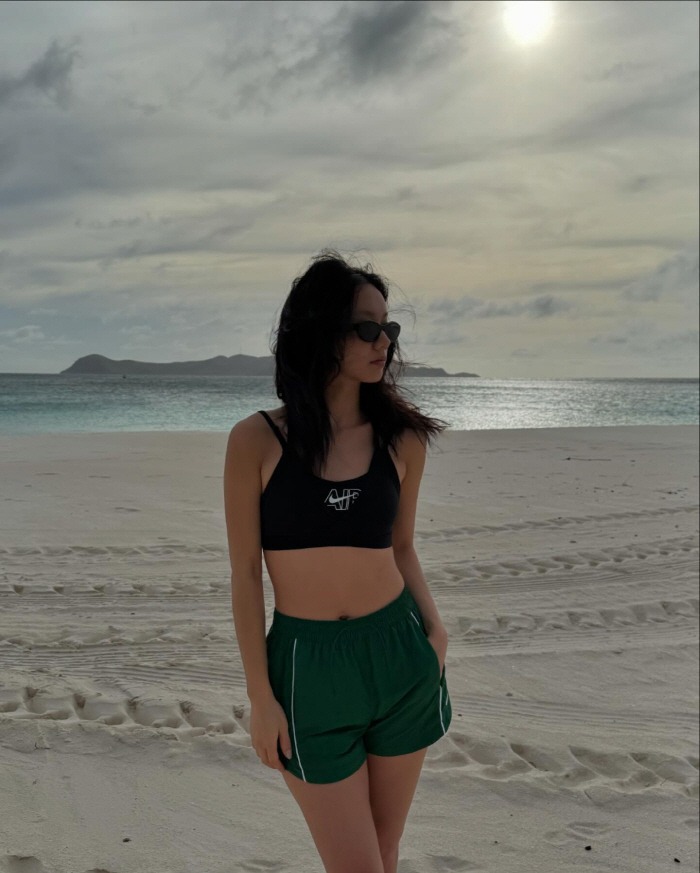 Hyeri diện bikini lộ vòng 2 xồ xề, hóa ra trước giờ là "thánh sống ảo", photoshop thành thần?- Ảnh 7.