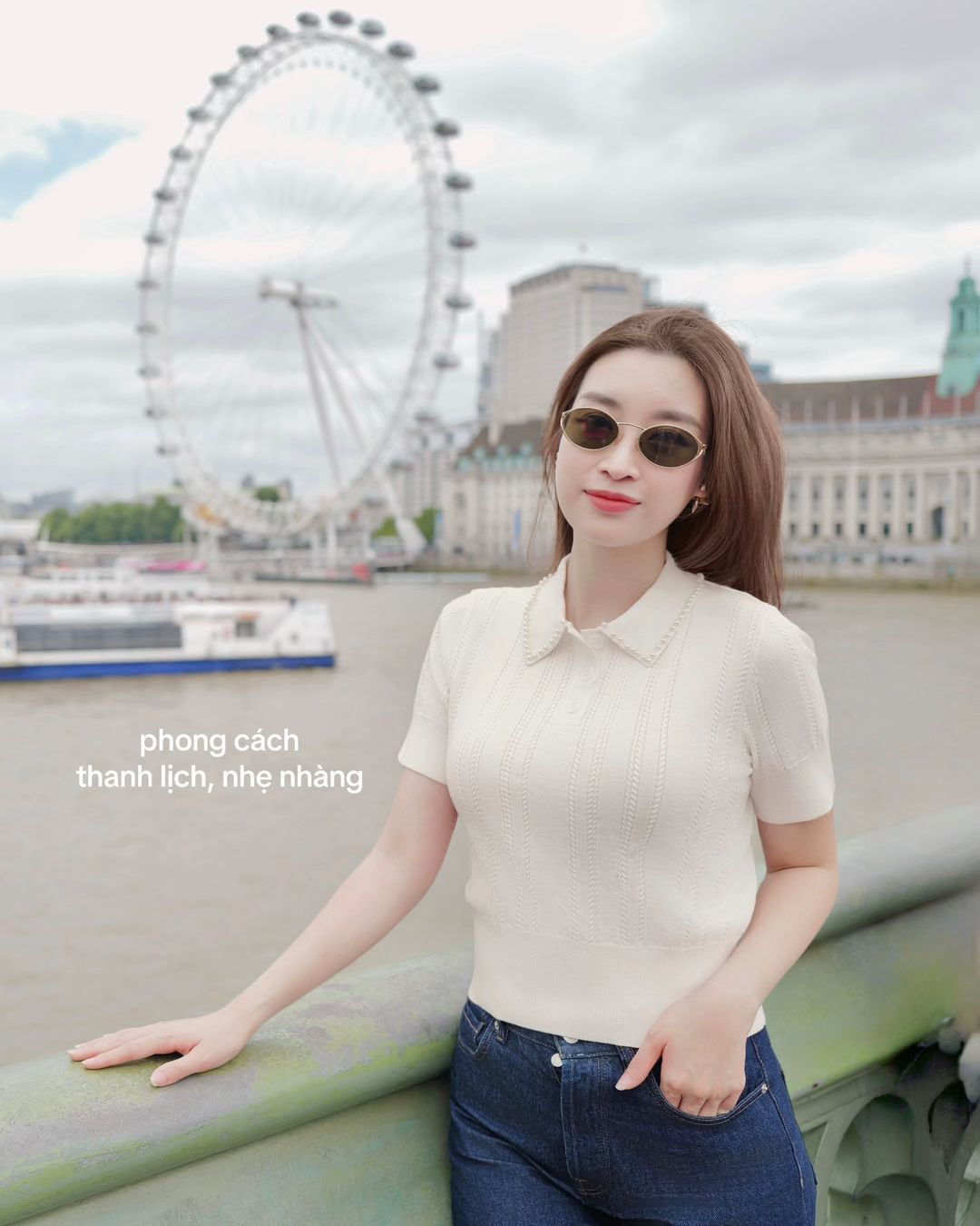 Đỗ Mỹ Linh diện đồ đơn giản vẫn xinh xuất sắc, Đỗ Mỹ Linh diện đồ đơn giản vẫn xinh xuất sắc,