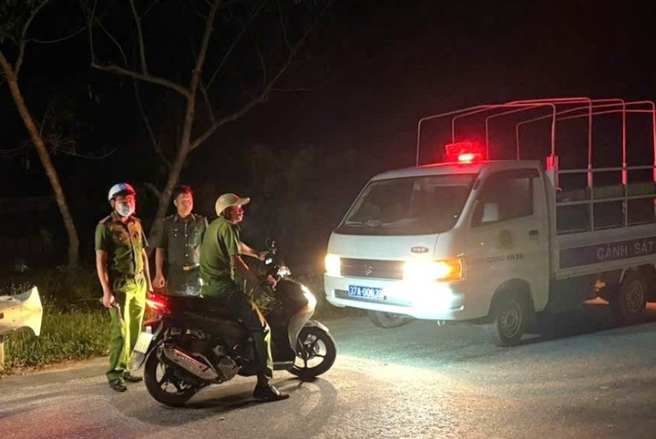 Huy động cả trăm người truy bắt phạm nhân trốn Trại ở Nghệ An - Ảnh 2.