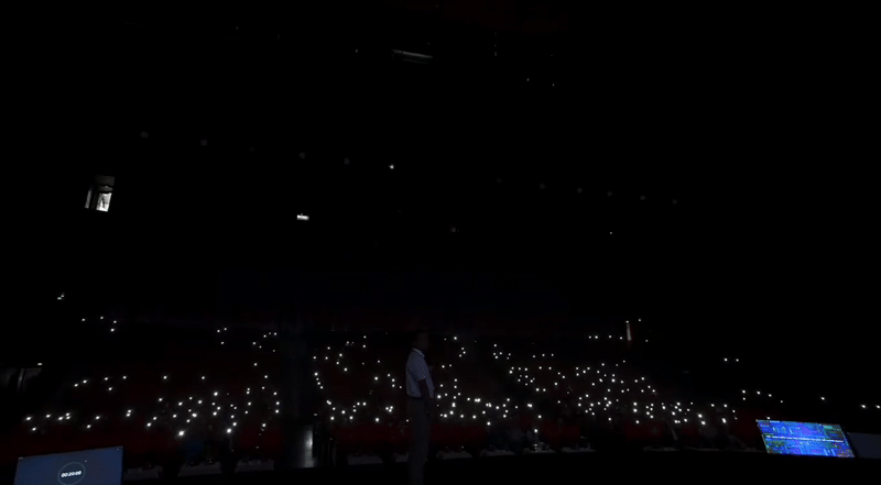 Hàng trăm ánh đèn flash bật sáng để tưởng niệm ông Hoàng Nam Tiến, chủ tịch FPT Trương Gia Bình chia sẻ xúc động- Ảnh 2.