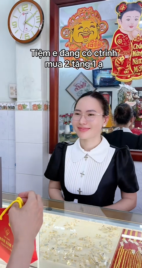 Tình hình hôn nhân hiện tại của con trai chủ tiệm vàng Vĩnh Long có hồi môn khủng 20 cây vàng, biệt thự 20 tỷ- Ảnh 7. Tình hình hôn nhân hiện tại của con trai chủ tiệm vàng Vĩnh Long có hồi môn khủng 20 cây vàng, biệt thự 20 tỷ- Ảnh 7.
