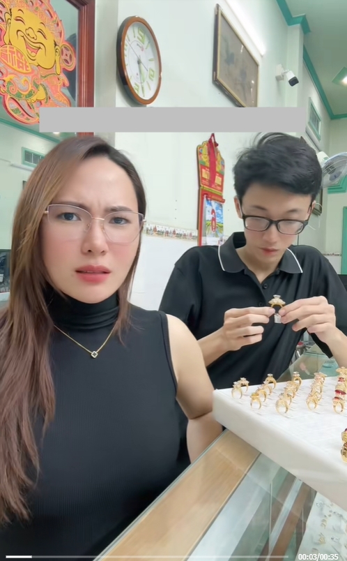 Tình hình hôn nhân hiện tại của con trai chủ tiệm vàng Vĩnh Long có hồi môn khủng 20 cây vàng, biệt thự 20 tỷ- Ảnh 8. Tình hình hôn nhân hiện tại của con trai chủ tiệm vàng Vĩnh Long có hồi môn khủng 20 cây vàng, biệt thự 20 tỷ- Ảnh 8.