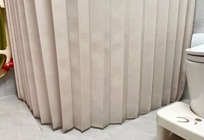 Ngày càng nhiều gia đình bỏ lắp kính phòng tắm vì sợ nổ, 2 giải pháp lên ngôi đảm bảo an toàn, ít rủi ro- Ảnh 3. Ngày càng nhiều gia đình bỏ lắp kính phòng tắm vì sợ nổ, 2 giải pháp lên ngôi đảm bảo an toàn, ít rủi ro- Ảnh 3.