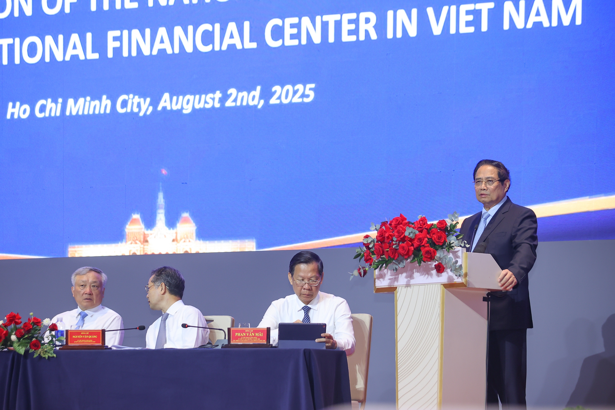 Thủ tướng: Trung tâm tài chính quốc tế là nơi pháp luật được "thiết kế cho tương lai", để cho phép những mô hình mới được vận hành trong khuôn khổ được kiểm soát - Ảnh 7.