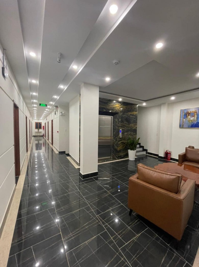 Nam ca sĩ sở hữu khách sạn 50 phòng, ở penthouse cao cấp tại Thủ Đức, U50 dự định có con với bạn gái - Ảnh 7. Nam ca sĩ sở hữu khách sạn 50 phòng, ở penthouse cao cấp tại Thủ Đức, U50 dự định có con với bạn gái - Ảnh 7.