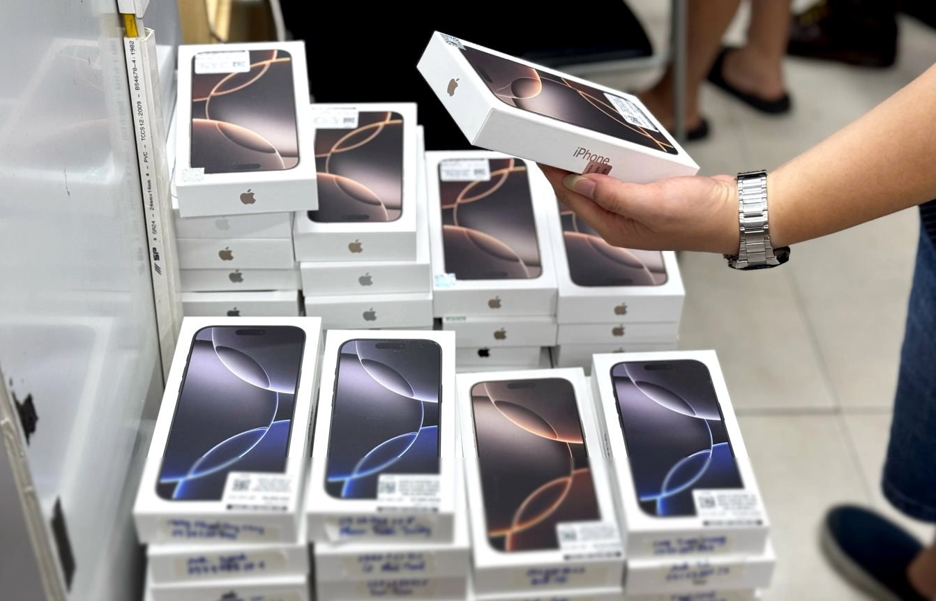 Apple Bán Được 3 Tỷ Chiếc Iphone: Vị Thế ' Vua Điện Thọai ' Không Thể Bị Thay Thế - Ảnh 3. Apple Bán Được 3 Tỷ Chiếc Iphone: Vị Thế ' Vua Điện Thọai ' Không Thể Bị Thay Thế - Ảnh 3.
