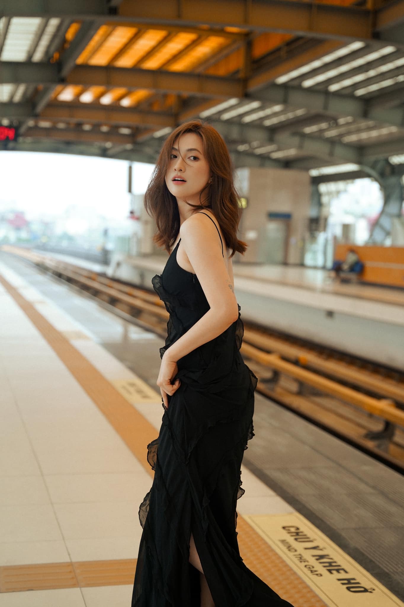 Phương Anh Đào U40 Nhan Sắc Vẫn Say Đắm Lòng Người, Bí Quyết Đến Từ Môn Thể Thao Cực Dễ Thực Hiện- Ảnh 6. Phương Anh Đào U40 Nhan Sắc Vẫn Say Đắm Lòng Người, Bí Quyết Đến Từ Môn Thể Thao Cực Dễ Thực Hiện- Ảnh 6.