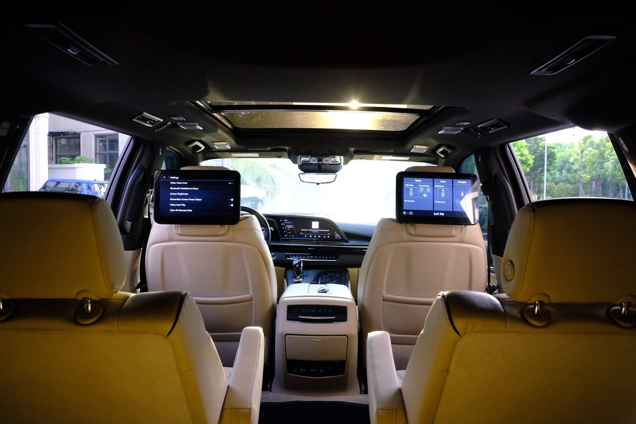 Cadillac Escalade Premium Luxury 600 cực hiếm tại Việt Nam