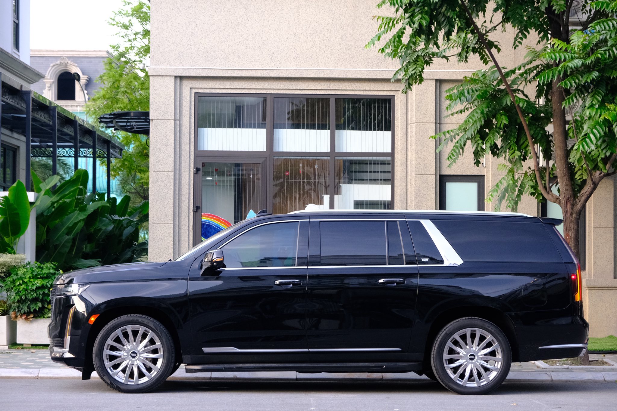 Cadillac Escalade Premium Luxury 600 cực hiếm tại Việt Nam