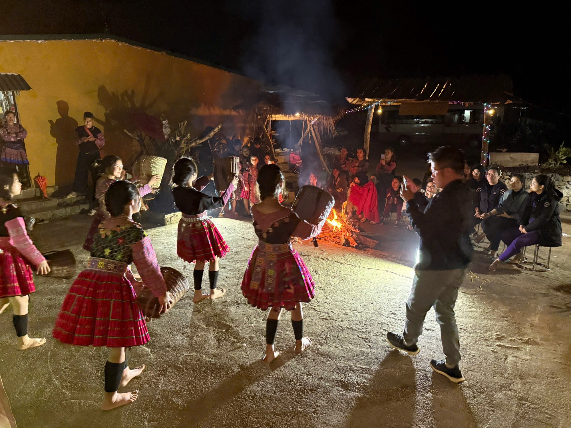 Những người con của núi và giấc mơ đưa Hang Kia - Pà Cò vươn xa- Ảnh 7.