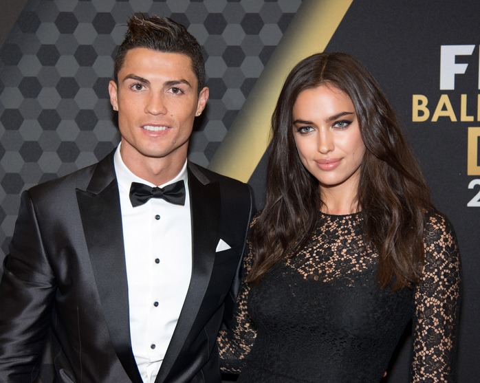 Vì sao giàu có, nổi tiếng như Ronaldo vẫn bị một siêu mẫu “đá”?- Ảnh 3. Vì sao giàu có, nổi tiếng như Ronaldo vẫn bị một siêu mẫu “đá”?- Ảnh 3.