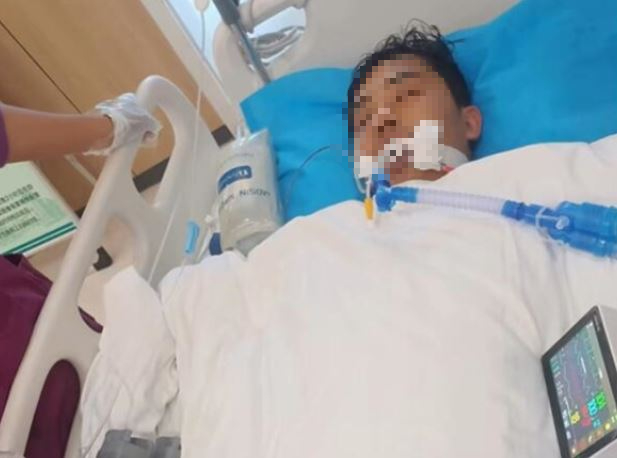Chàng Trai 28 Tuổi Tử Vong Sau Khi Ăn Thịt Gà: Bác Sĩ Cảnh Báo Loại Gà Này “Cực Độc”, Chớ Nên Ăn- Ảnh 1. Chàng Trai 28 Tuổi Tử Vong Sau Khi Ăn Thịt Gà: Bác Sĩ Cảnh Báo Loại Gà Này “Cực Độc”, Chớ Nên Ăn- Ảnh 1.