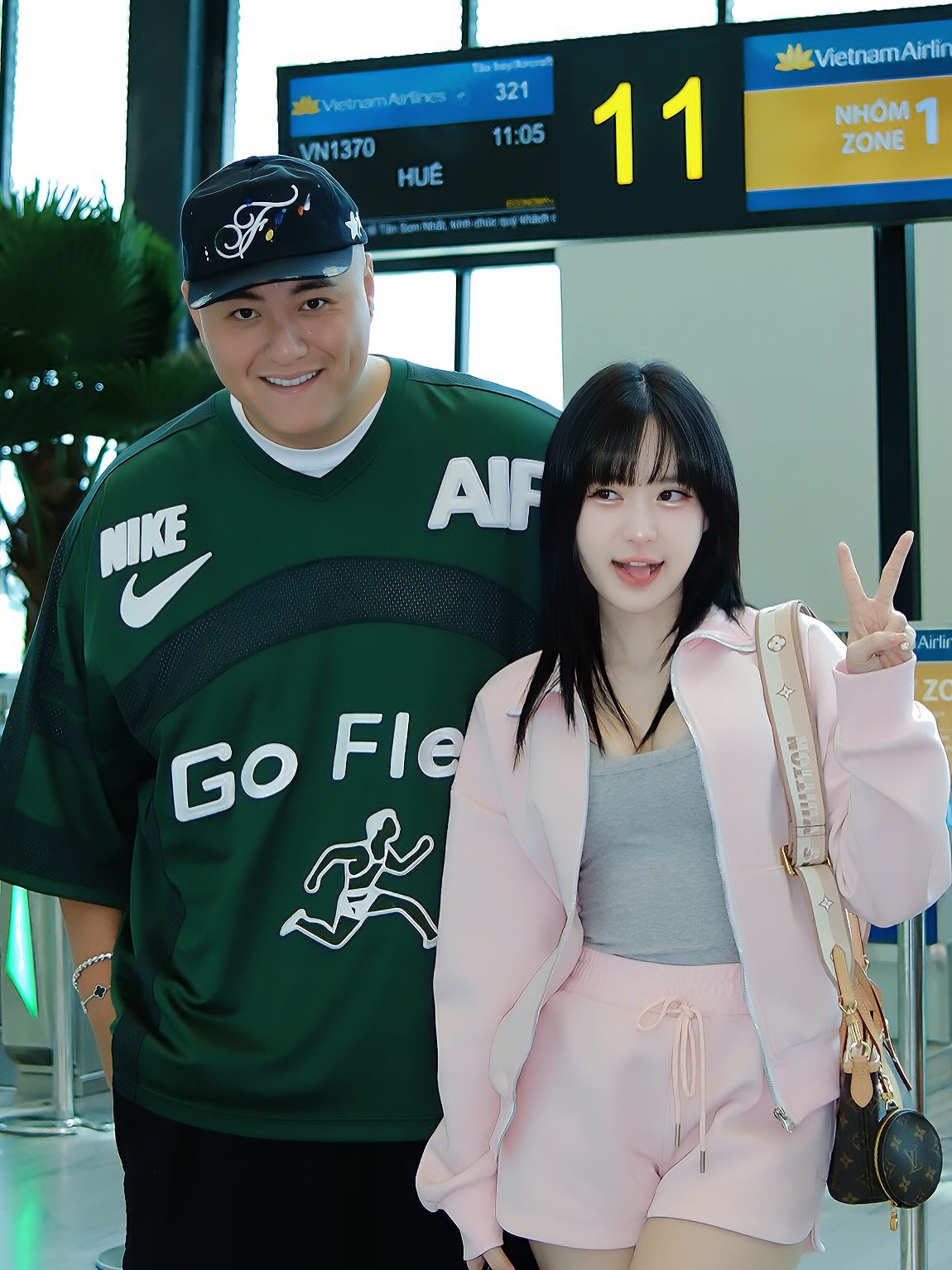 Con dâu "ông trùm điện tử Sài Gòn" mỗi năm có một gương mặt mới - Ảnh 1. Con dâu "ông trùm điện tử Sài Gòn" mỗi năm có một gương mặt mới - Ảnh 1.