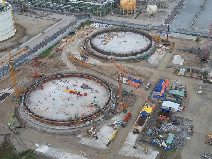 Tổ hợp hóa dầu Long Sơn tái khởi động Sau 10 tháng tạm ngưng hoạt động - Ảnh 2. Tổ hợp hóa dầu Long Sơn tái khởi động Sau 10 tháng tạm ngưng hoạt động - Ảnh 2.