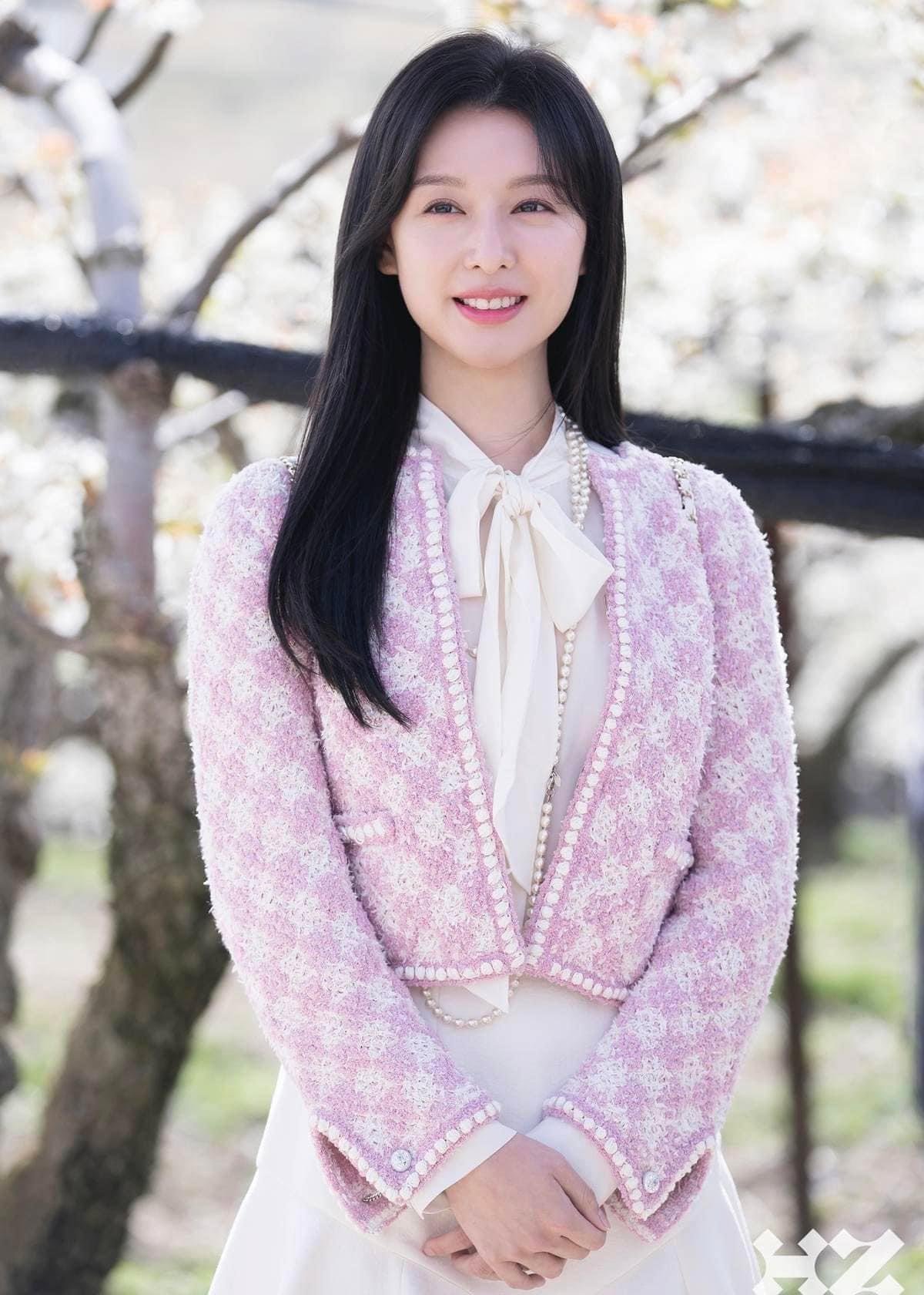 10 mỹ nhân có gu thời trang đẹp nhất phim Hàn: Mặc bộ nào sang bộ đó còn bóc mẽ nhân vật đỉnh thôi rồi- Ảnh 15.