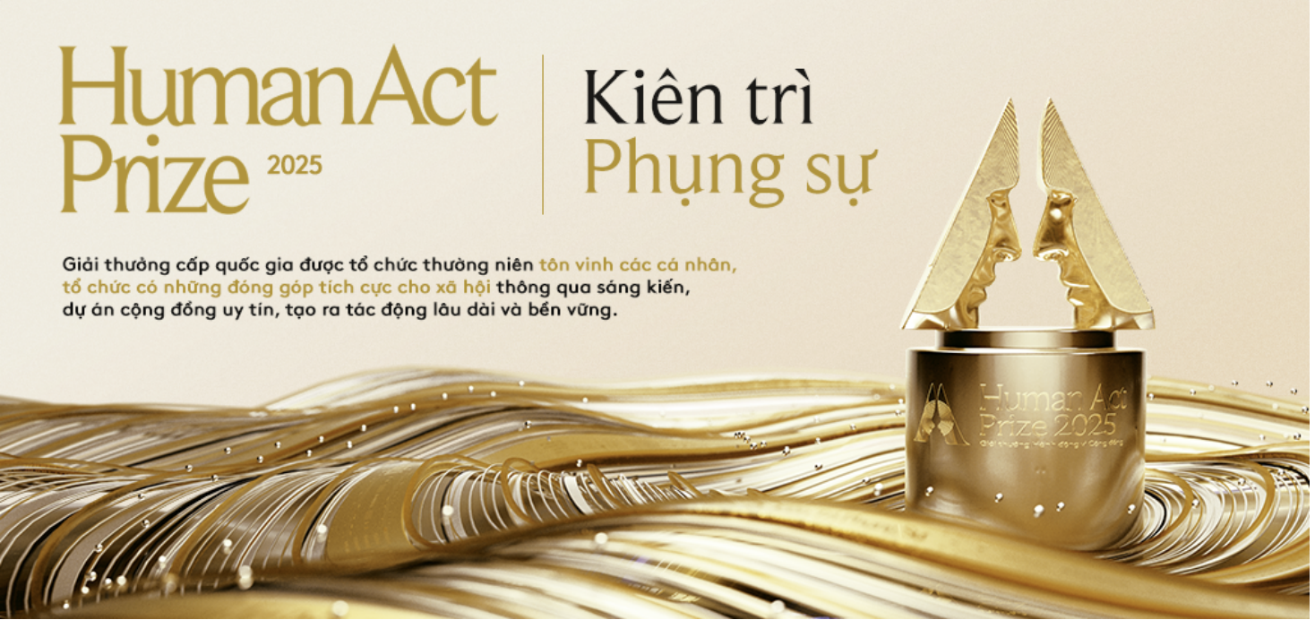 Hoa hậu Hà Trúc Linh rạng rỡ trong tà áo dài tại Human Act Prize 2025, bật mí một kế hoạch đặc biệt sắp tới- Ảnh 4.