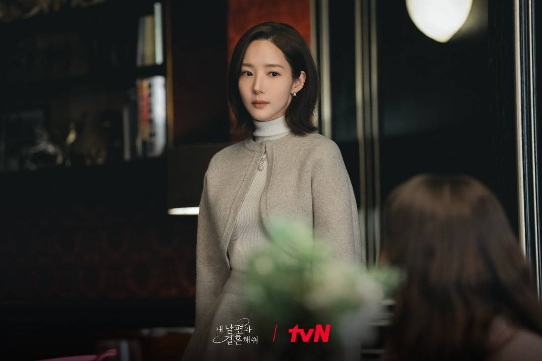 10 mỹ nhân có gu thời trang đẹp nhất phim Hàn: Mặc bộ nào sang bộ đó còn bóc mẽ nhân vật đỉnh thôi rồi- Ảnh 46.