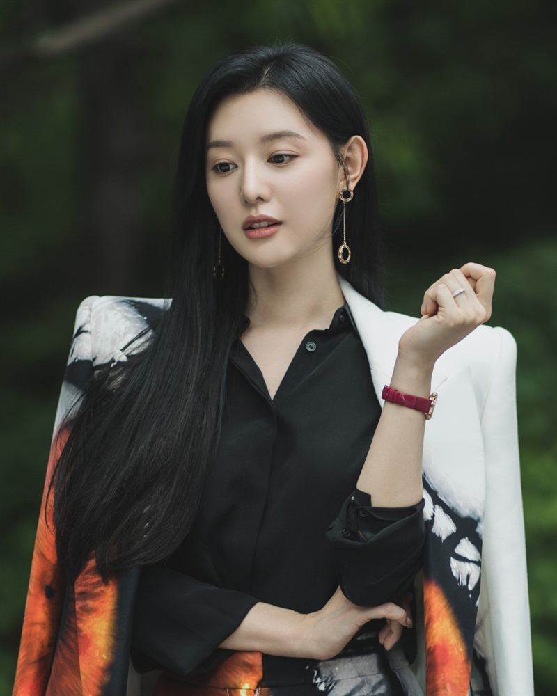 10 mỹ nhân có gu thời trang đẹp nhất phim Hàn: Mặc bộ nào sang bộ đó còn bóc mẽ nhân vật đỉnh thôi rồi- Ảnh 9.