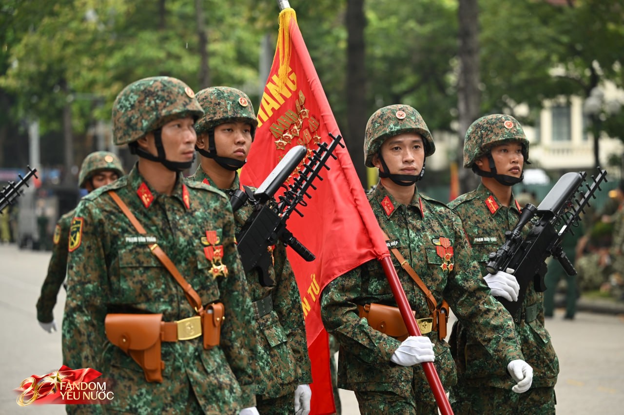 Nét đến từng chi tiết: Lê Hoàng Hiệp, Ngô Lâm Phương, Bảo Trinh và dàn "cực phẩm quân đội" trong Tổng hợp luyện lần 1 - Ảnh 3.