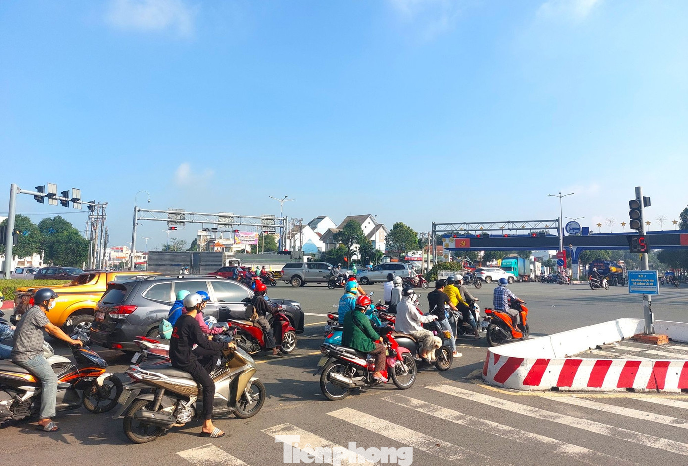 Hầm chui nghìn tỉ đầu tiên trên quốc lộ 13 tại ngã 5 Phước Kiến - Ảnh 7. Hầm chui nghìn tỉ đầu tiên trên quốc lộ 13 tại ngã 5 Phước Kiến - Ảnh 7.