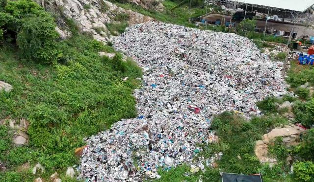 Phát hiện cảnh tượng kinh hoàng tại khu đất khiến Giám đốc Nguyễn Hoàng Hoài Nguyên bị bắt - Ảnh 5.