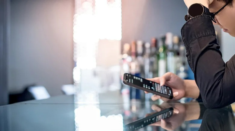 Rùng mình với những tương tác khủng khiếp giữa con người và chatbot AI- Ảnh 2.