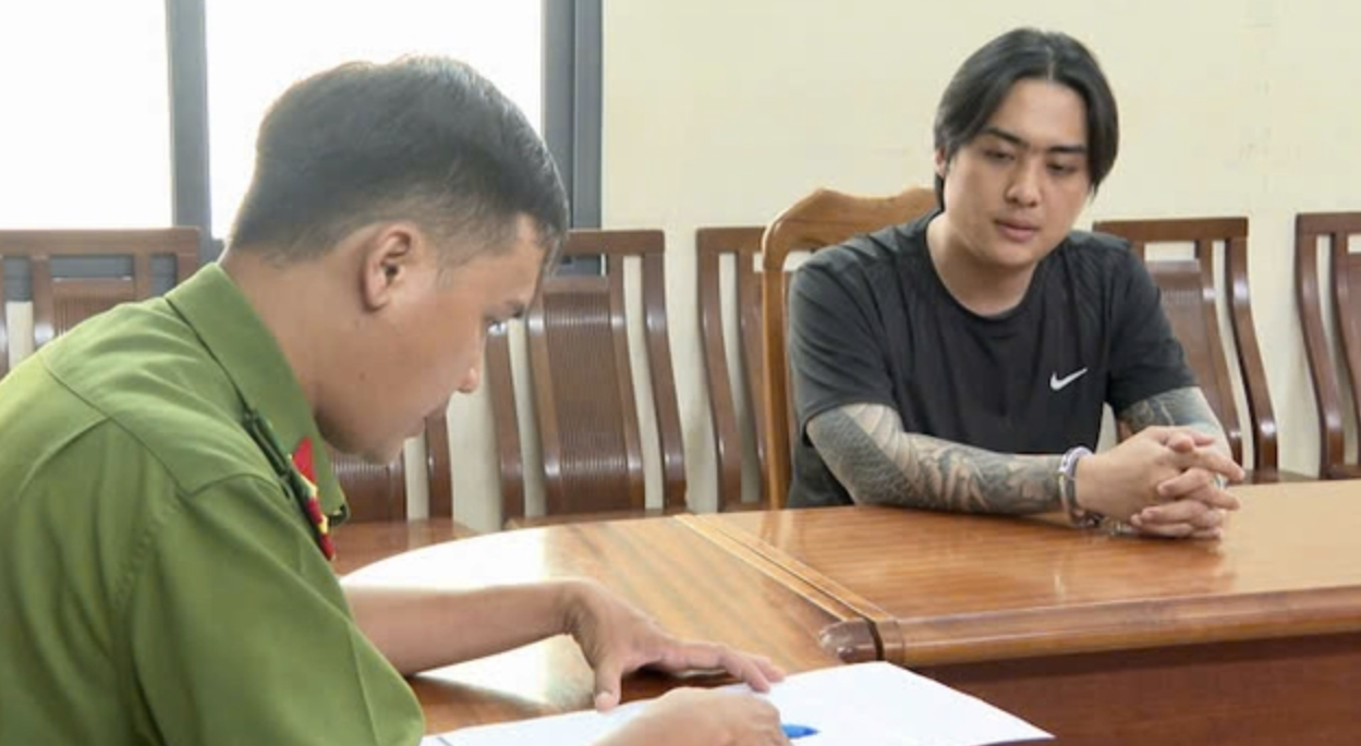 Công an TP HCM bắt cán bộ ngân hàng liên quan đến tín dụng đen của Má Hạnh - Ảnh 3.