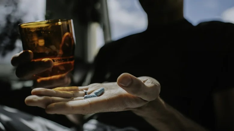 Rùng mình với những tương tác khủng khiếp giữa con người và chatbot AI- Ảnh 1.