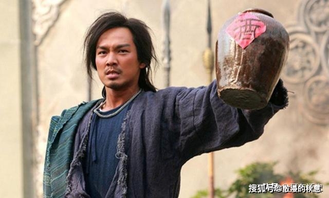 Ngoài Mã phu nhân, Kiều Phong đến chết vẫn không biết kẻ này đã bày ra âm mưu tinh vi để loại bỏ mình- Ảnh 2. Ngoài Mã phu nhân, Kiều Phong đến chết vẫn không biết kẻ này đã bày ra âm mưu tinh vi để loại bỏ mình- Ảnh 2.