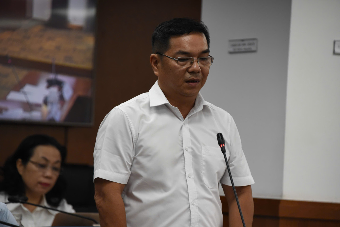 Thiếu điểm sạc xe điện ở chung cư - Ảnh 1.