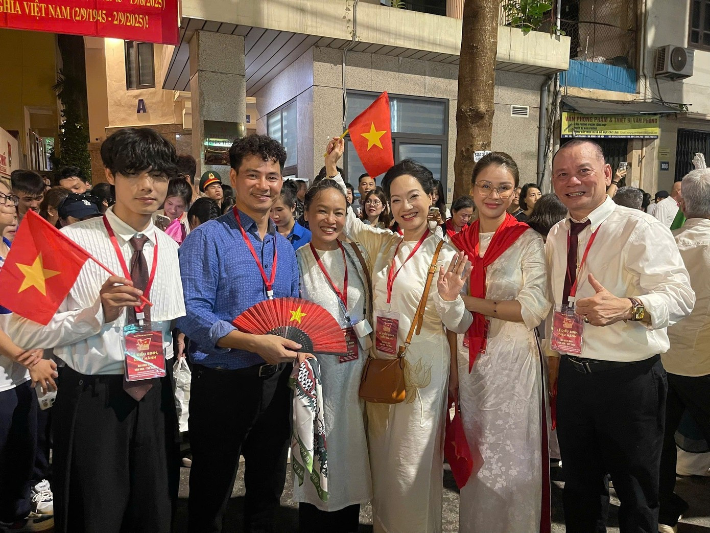 Thứ trưởng Bộ Văn hóa nói lý do loại đơn đăng ký diễu binh, diễu hành của NSND Xuân Bắc - Ảnh 2. Thứ trưởng Bộ Văn hóa nói lý do loại đơn đăng ký diễu binh, diễu hành của NSND Xuân Bắc - Ảnh 2.