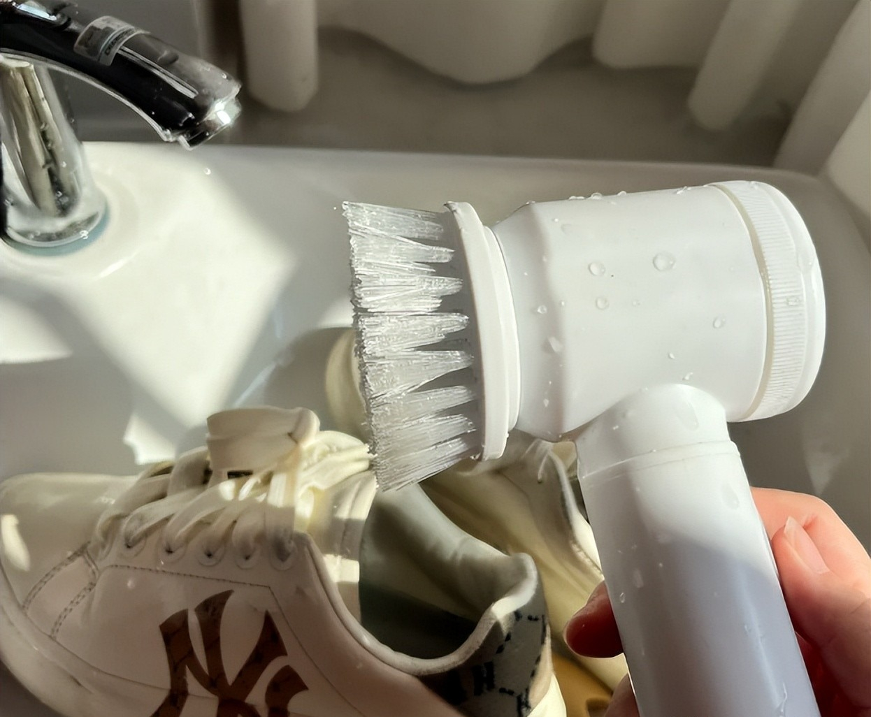 7 c&uacute; lừa thế kỷ ng&agrave;nh gia dụng: Quảng c&aacute;o "o&aacute;ch x&agrave; l&aacute;ch", mua về mới biết l&agrave; phế phẩm! - Ảnh 3.