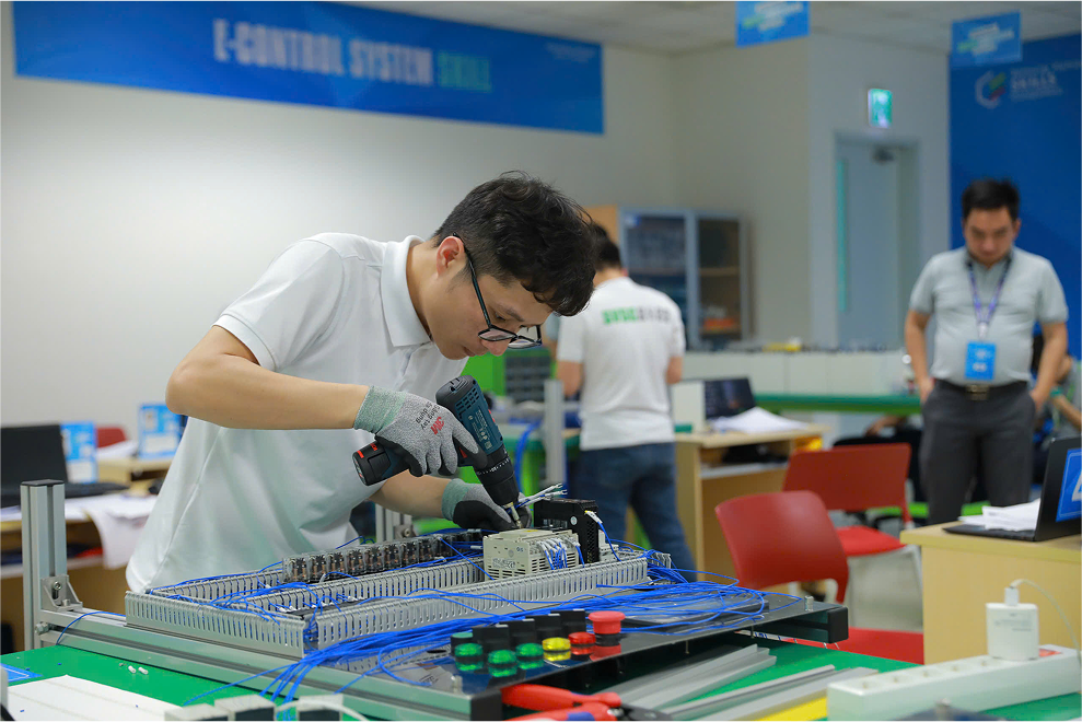 Chủ tịch Samsung Đông Nam Á & Châu Đại Dương khẳng định cam kết nhằm tạo ra “AI bền vững và có đạo đức” trước thềm BCA 2025- Ảnh 15.