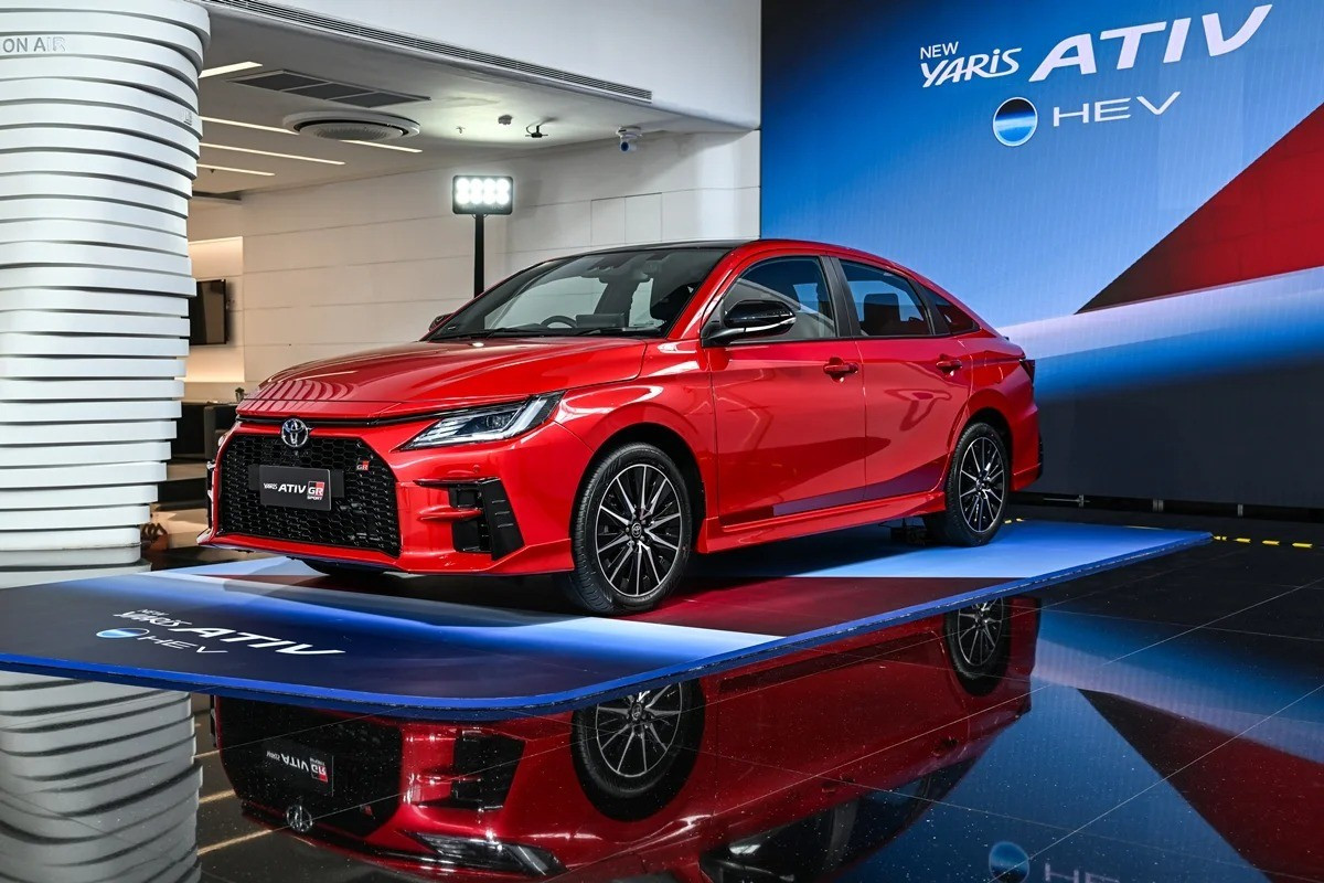 Cận cảnh Toyota Vios hybrid vừa ra mắt - Ảnh 15.