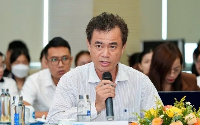 Bao giờ TPHCM 'khai tử' xe máy giao hàng chạy xăng? - Ảnh 1.