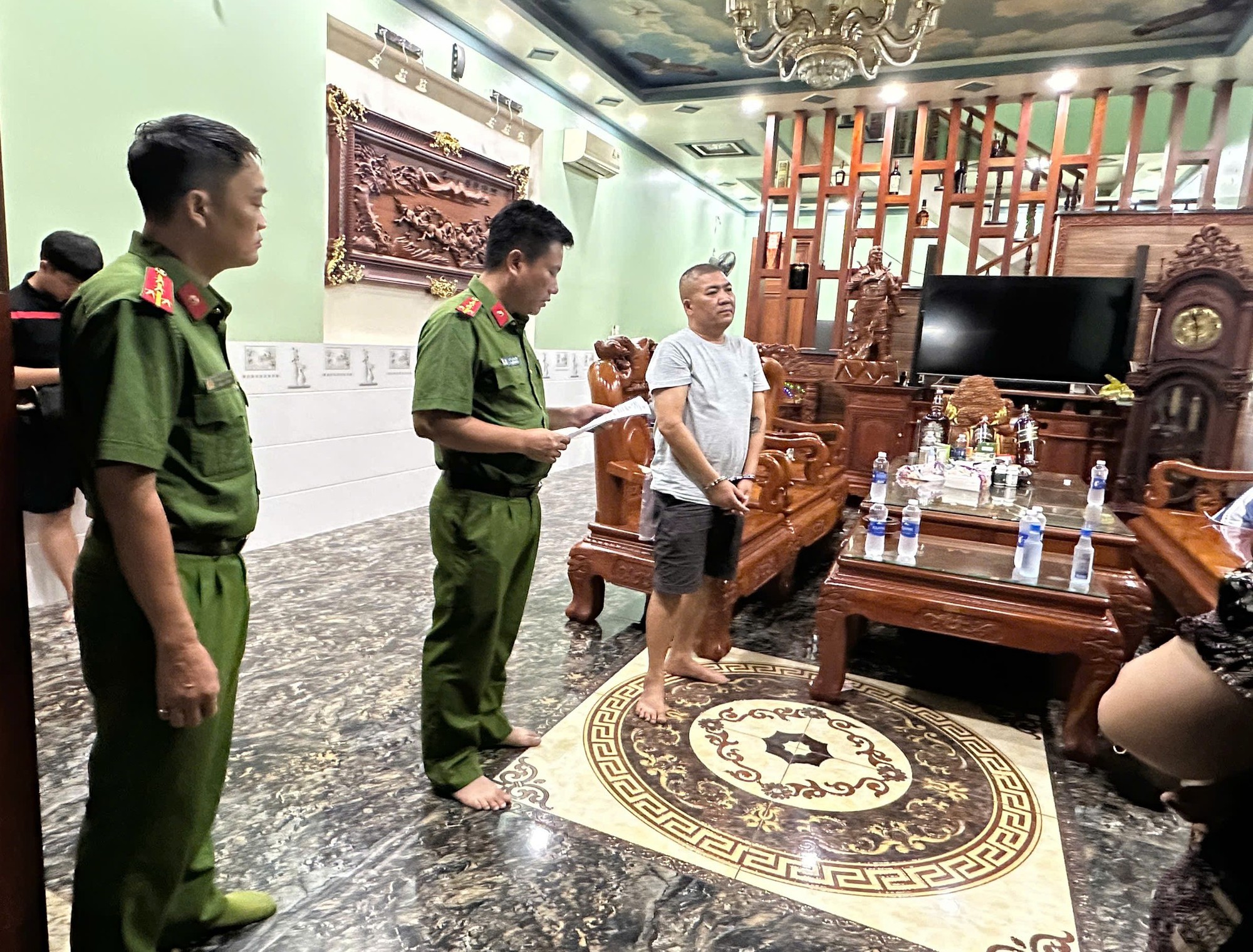 Chân dung giang hồ “Tuấn trọc” ở Đồng Nai- Ảnh 3. Chân dung giang hồ “Tuấn trọc” ở Đồng Nai- Ảnh 3.
